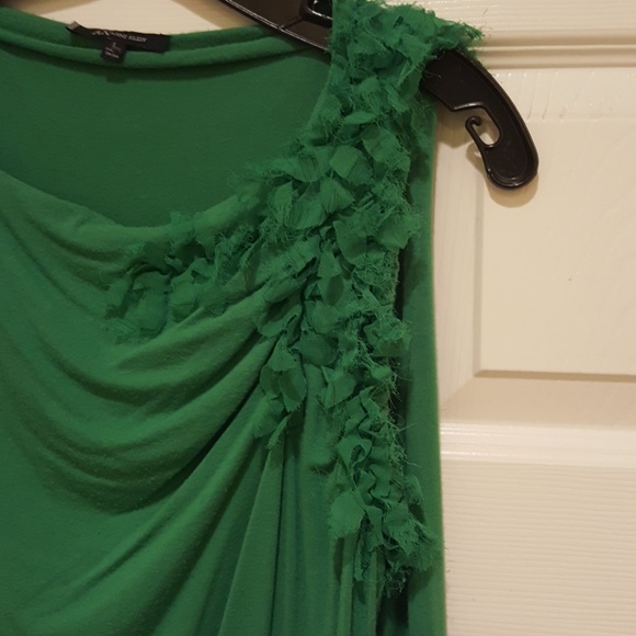 Feather Greenshirt - Picture 4 of 4